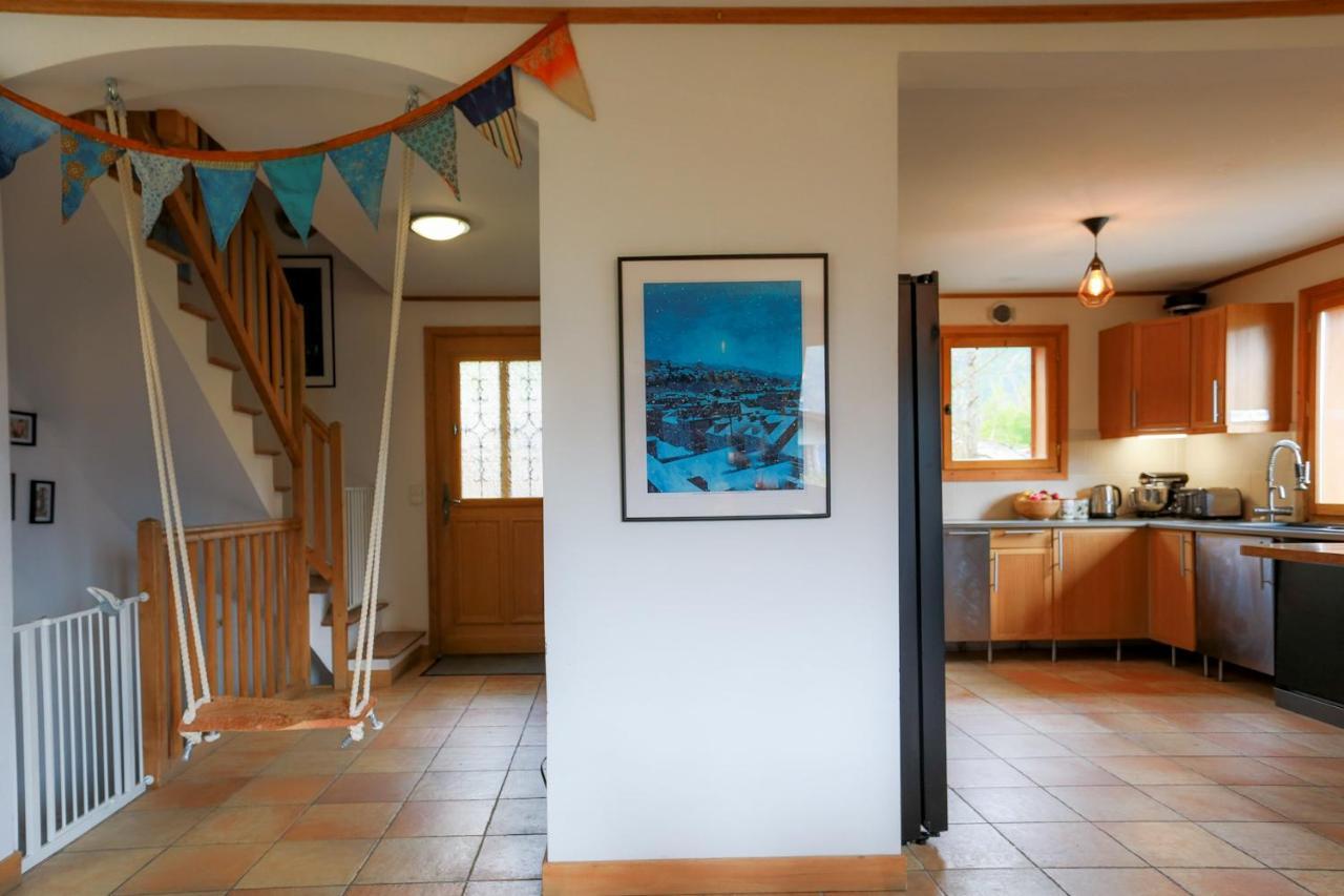Chamonix Large Chalet, Sleeps 12, 200M2, 5 Bedroom, 4 Bathroom, Garden, Jacuzzi, Sauna Extérieur photo