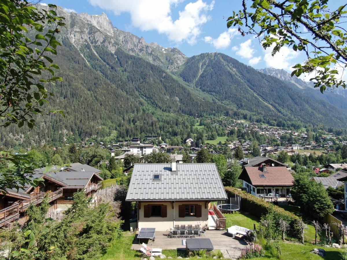 Chamonix Large Chalet, Sleeps 12, 200M2, 5 Bedroom, 4 Bathroom, Garden, Jacuzzi, Sauna Extérieur photo