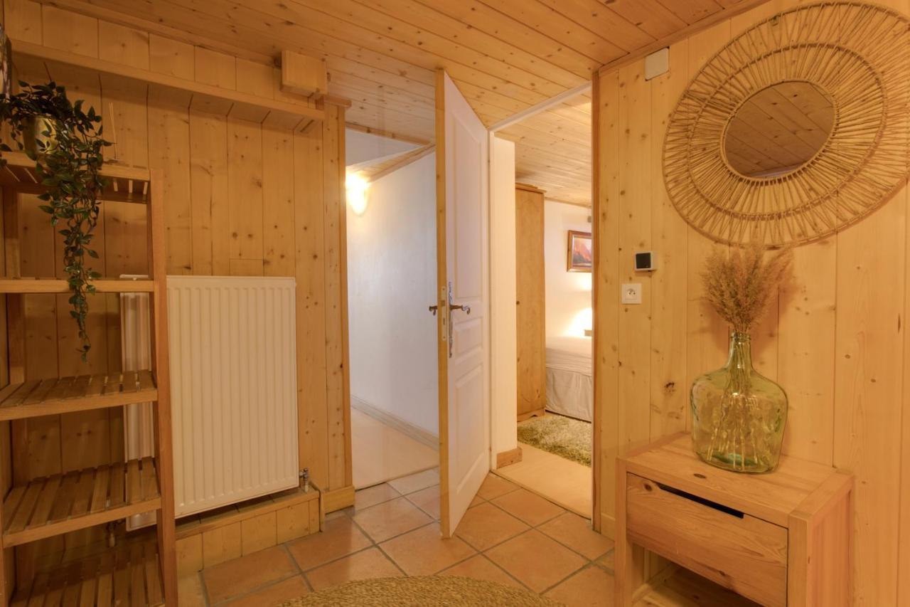 Chamonix Large Chalet, Sleeps 12, 200M2, 5 Bedroom, 4 Bathroom, Garden, Jacuzzi, Sauna Extérieur photo