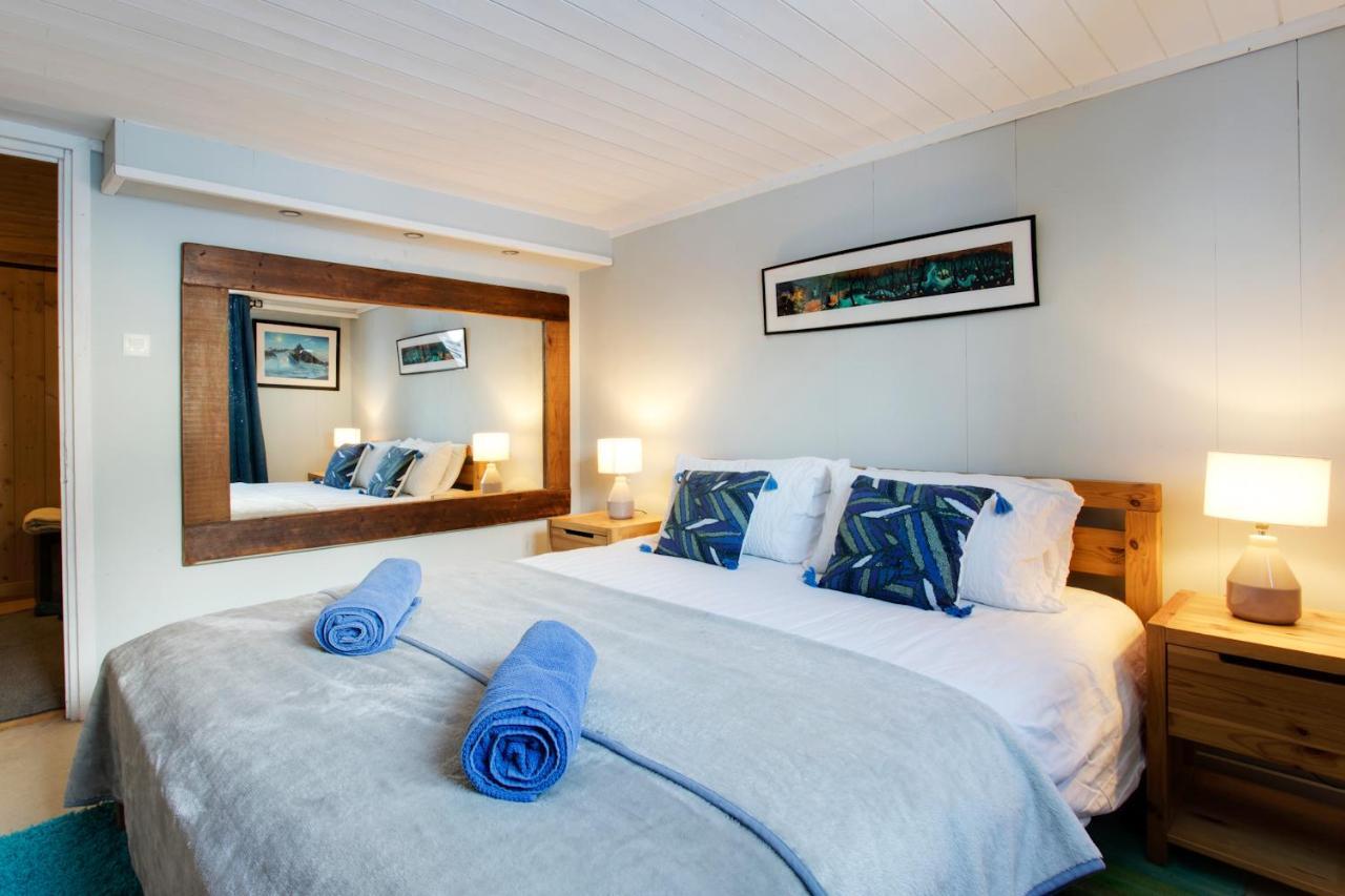 Chamonix Large Chalet, Sleeps 12, 200M2, 5 Bedroom, 4 Bathroom, Garden, Jacuzzi, Sauna Extérieur photo